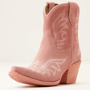 Chandler Western Boot Ariat Women's Blush Ankle Booties